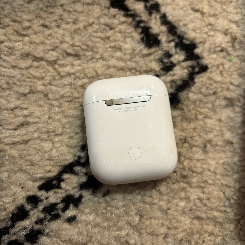 Apple White Earbud Headphones